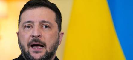 Selenskyj fordert Rücktritt von zwei Ministern 